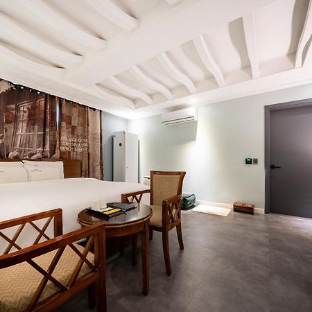 Hotel New Evergreen Мокпхо Екстер'єр фото