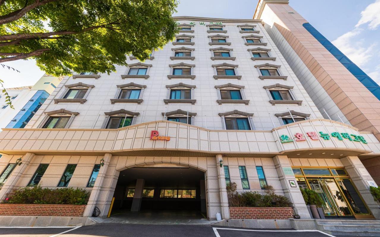 Hotel New Evergreen Мокпхо Екстер'єр фото