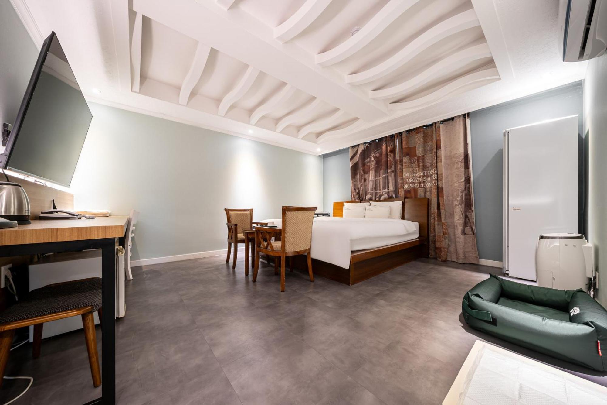 Hotel New Evergreen Мокпхо Екстер'єр фото