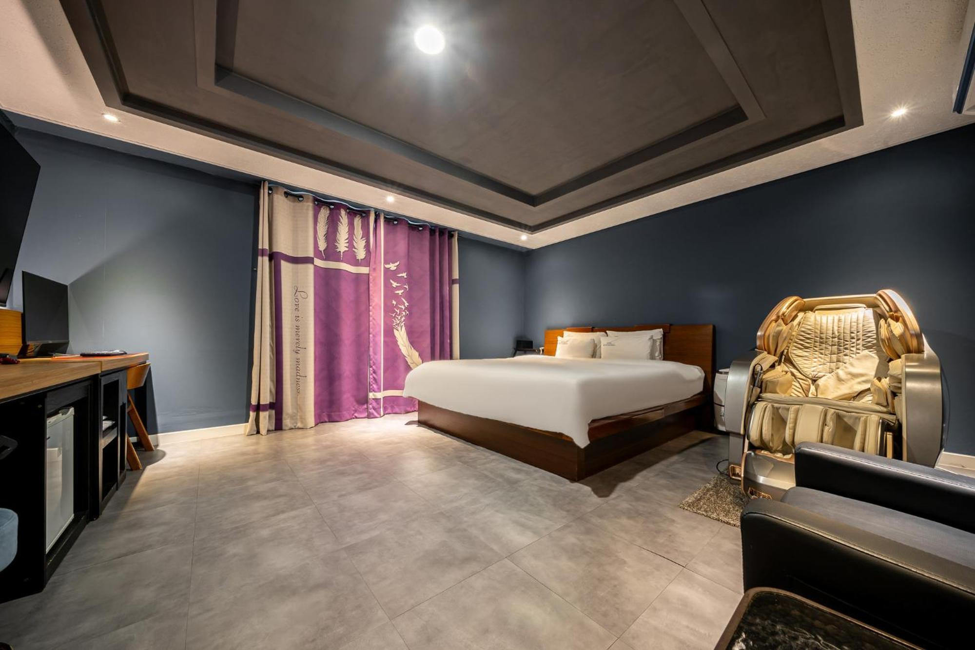 Hotel New Evergreen Мокпхо Екстер'єр фото