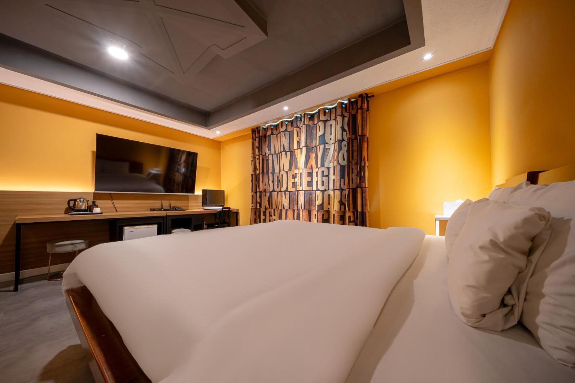 Hotel New Evergreen Мокпхо Екстер'єр фото