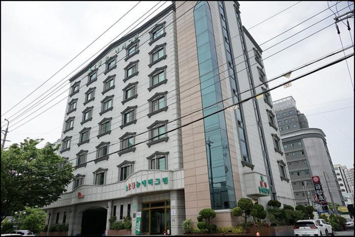 Hotel New Evergreen Мокпхо Екстер'єр фото