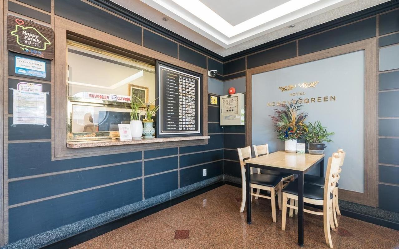 Hotel New Evergreen Мокпхо Екстер'єр фото